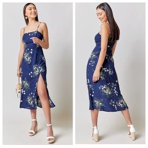 Averie Floral Midi Dress, M